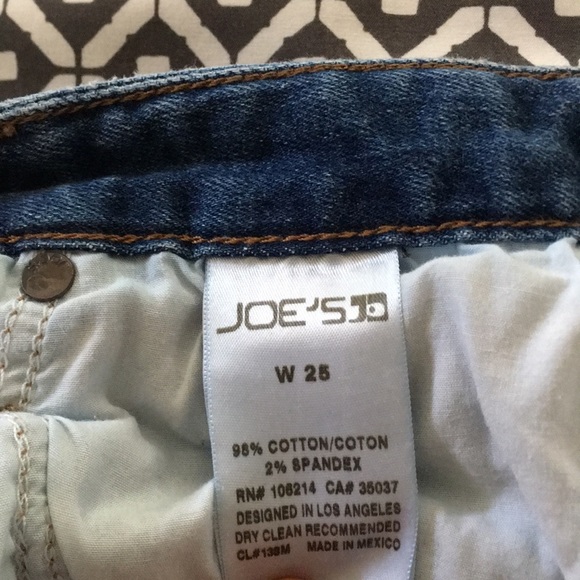 Joe’s Jeans - Super Distressed - Picture 7 of 7